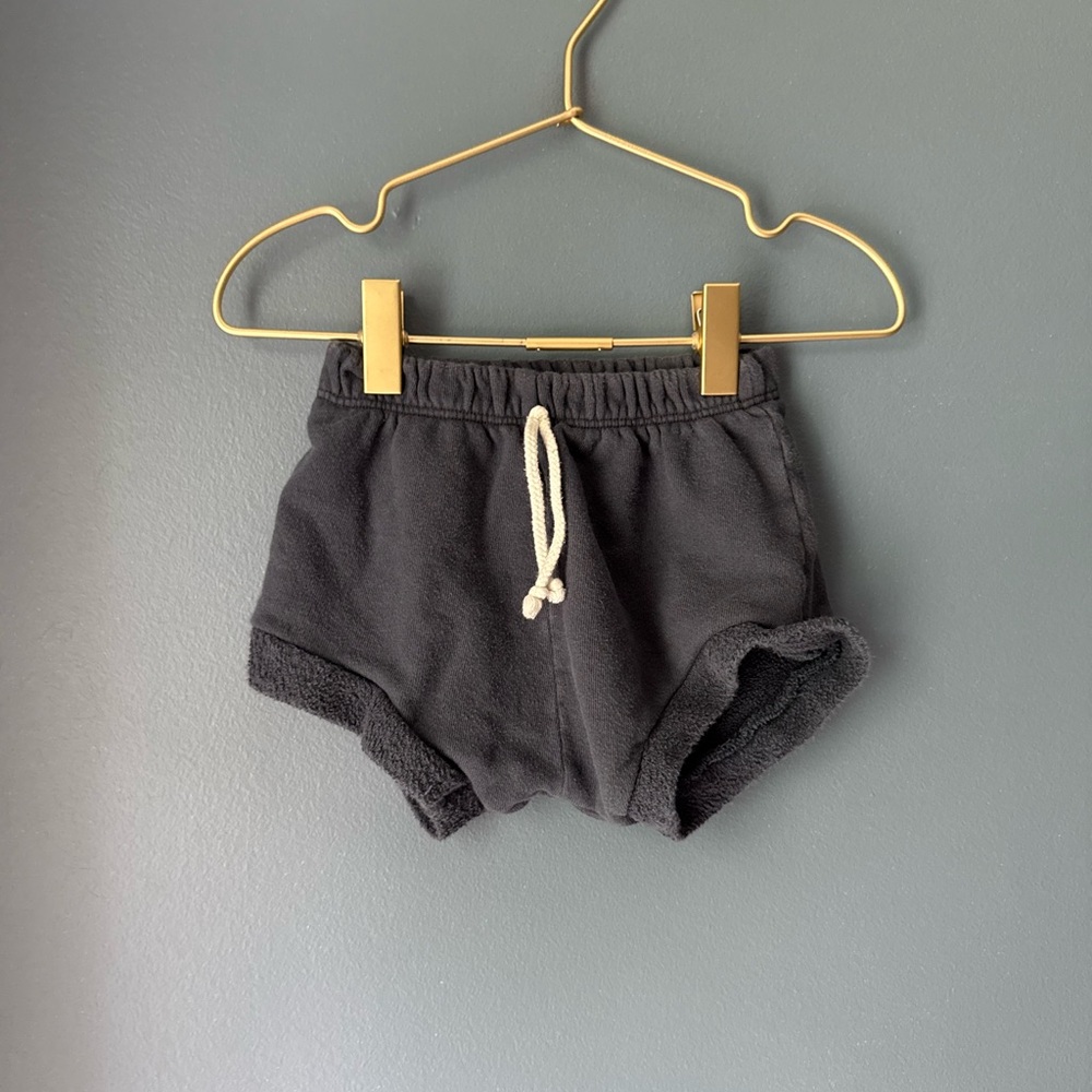 Childhoods‎ shorties